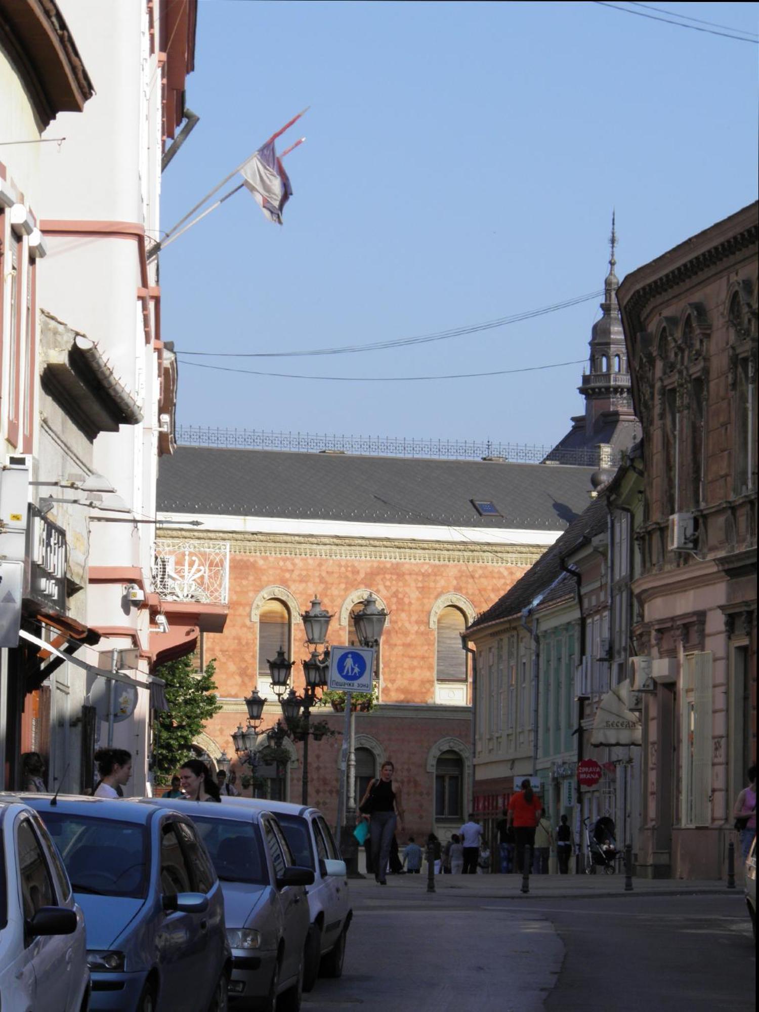 Veliki Garni Hotel Novi Sad Exterior photo